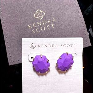 *SOLD***Kendra Scott Morgan earrings in beautiful purple and gold setting